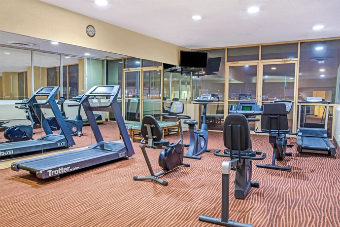 Imagen de los interiores del Hotel Ramada Downtown Orlando. Foto 11