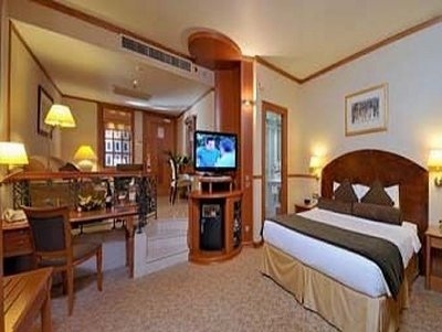 Imagen de los interiores del Hotel Ramada Dubai. Foto 5