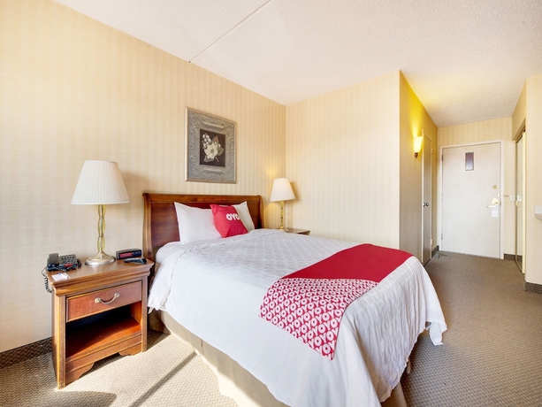 Imagen de la habitación del Hotel Ramada East Hanover. Foto 13