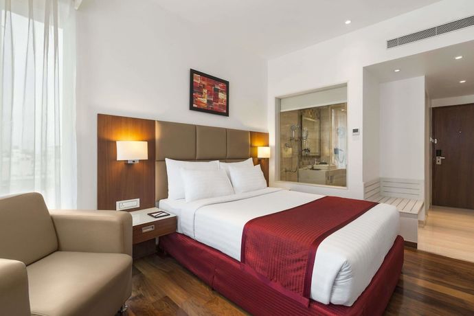 Imagen de la habitación del Hotel Ramada Encore By Wyndham Bangalore Domlur. Foto 6