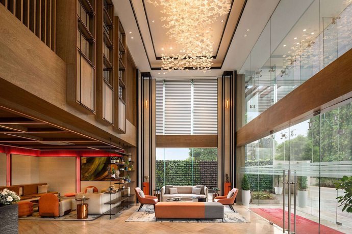 Imagen de los interiores del Hotel Ramada Encore By Wyndham Bareilly Civil Lines. Foto 18