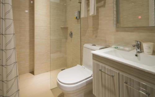 Imagen general del Hotel Ramada Encore By Wyndham Chinatown Kuala Lumpur. Foto 4