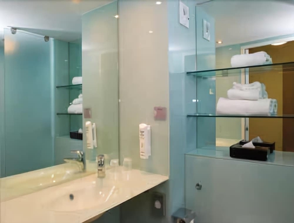 Imagen de la habitación del Hotel Ramada Encore By Wyndham Doncaster Airport. Foto 13