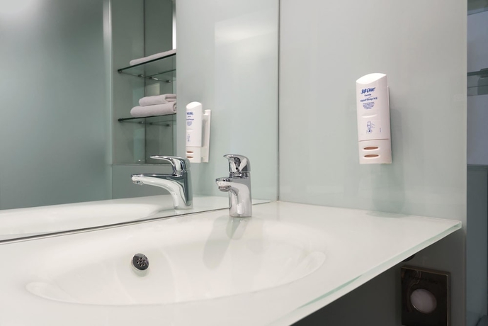 Imagen de la habitación del Hotel Ramada Encore By Wyndham Doncaster Airport. Foto 14