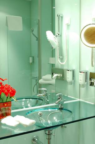 Imagen de la habitación del Hotel Ramada Encore By Wyndham Geneva. Foto 9