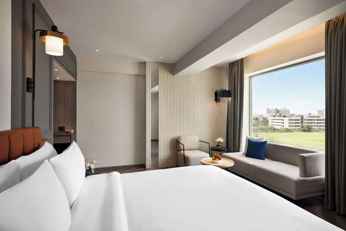 Imagen de la habitación del Hotel Ramada Encore By Wyndham Indore Nipania. Foto 2