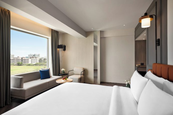 Imagen de la habitación del Hotel Ramada Encore By Wyndham Indore Nipania. Foto 12