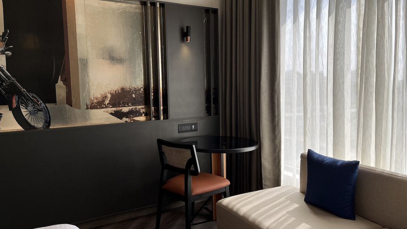 Imagen de la habitación del Hotel Ramada Encore By Wyndham Indore Nipania. Foto 15