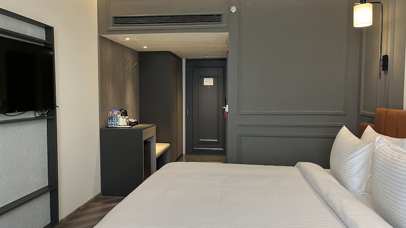 Imagen de la habitación del Hotel Ramada Encore By Wyndham Indore Nipania. Foto 17