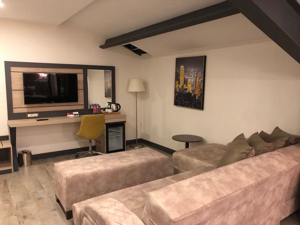 Imagen de la habitación del Hotel Ramada Encore By Wyndham Istanbul Basin Express. Foto 6