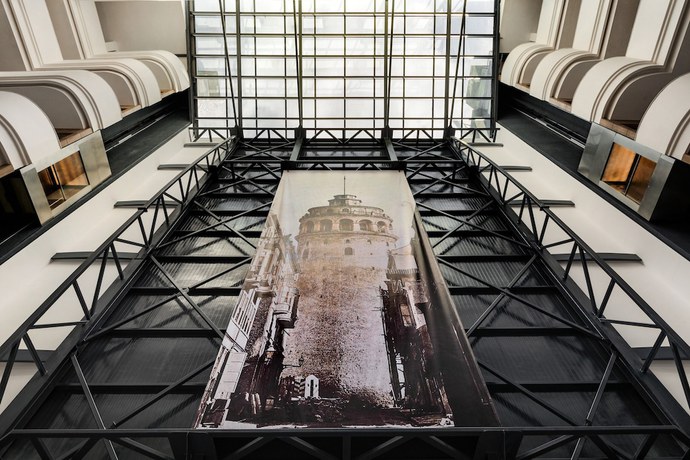 Imagen de los interiores del Hotel Ramada Encore By Wyndham Istanbul Basin Express. Foto 16