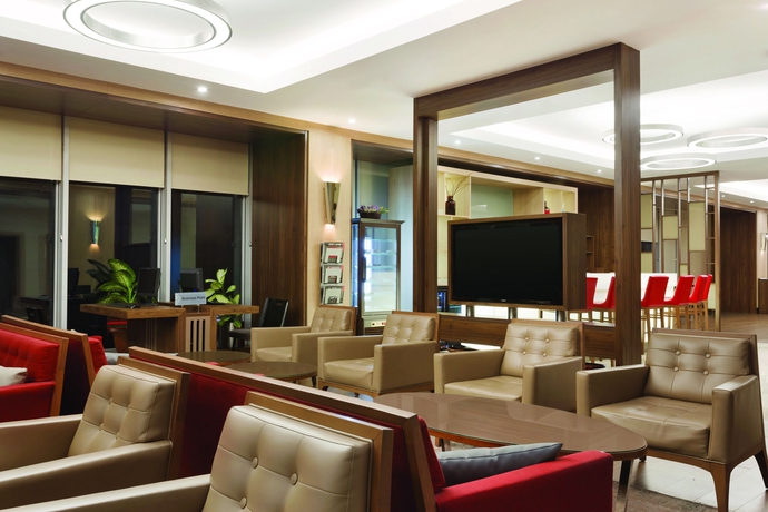 Imagen de los interiores del Hotel Ramada Encore By Wyndham Istanbul Bayrampasa. Foto 15