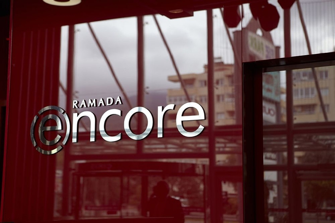 Imagen de los exteriores del Hotel Ramada Encore By Wyndham Izmir. Foto 9