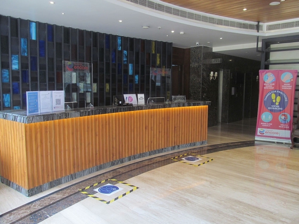 Imagen de los interiores del Hotel Ramada Encore By Wyndham Jalandhar. Foto 18
