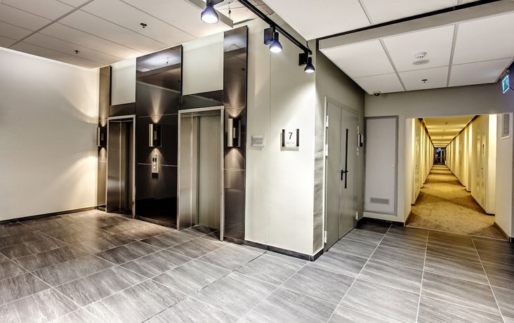 Imagen de los interiores del Hotel Ramada Encore By Wyndham Kyiv. Foto 19