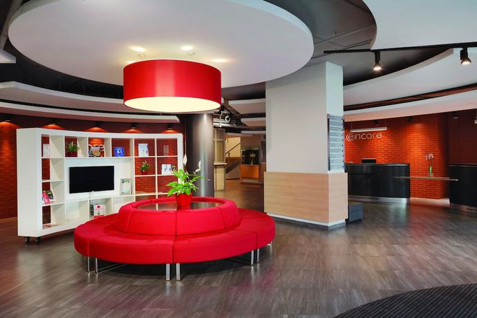 Imagen de los interiores del Hotel Ramada Encore By Wyndham Kyiv. Foto 20