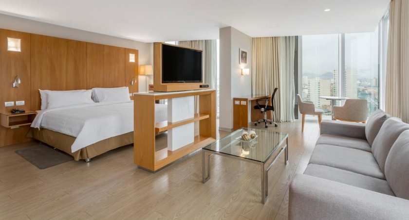 Imagen de la habitación del Hotel Ramada Encore By Wyndham Lima San Isidro. Foto 10