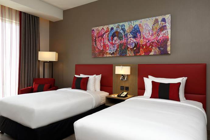 Imagen de la habitación del Hotel Ramada Encore By Wyndham Muscat Al-ghubra. Foto 7