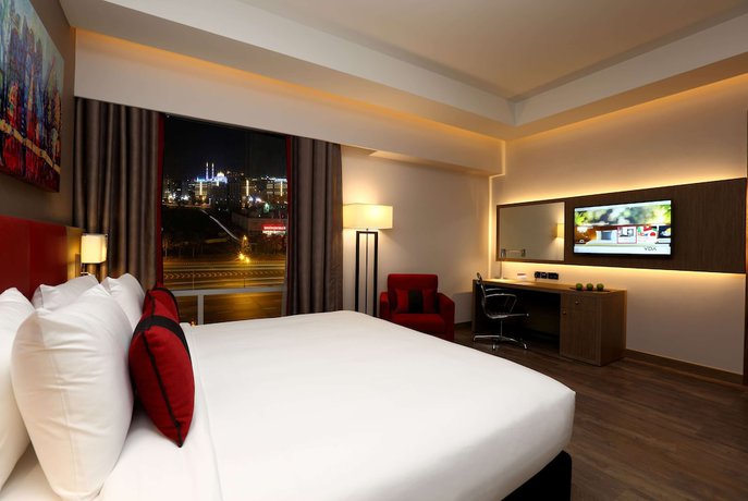 Imagen de la habitación del Hotel Ramada Encore By Wyndham Muscat Al-ghubra. Foto 16