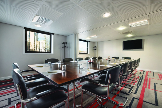 Imagen de los interiores del Hotel Ramada Encore By Wyndham Newcastle-gateshead. Foto 15