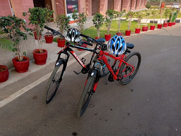 Imagen general del Hotel Ramada Encore By Wyndham Statue Of Unity. Foto 2