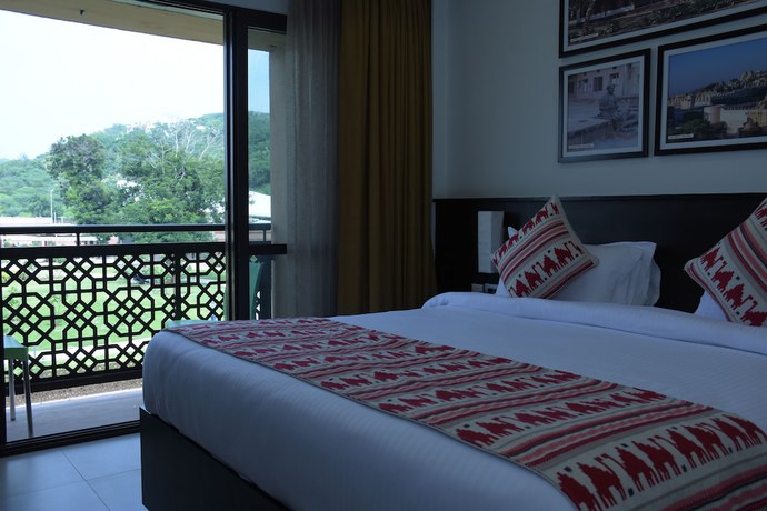 Imagen de la habitación del Hotel Ramada Encore By Wyndham Statue Of Unity. Foto 11