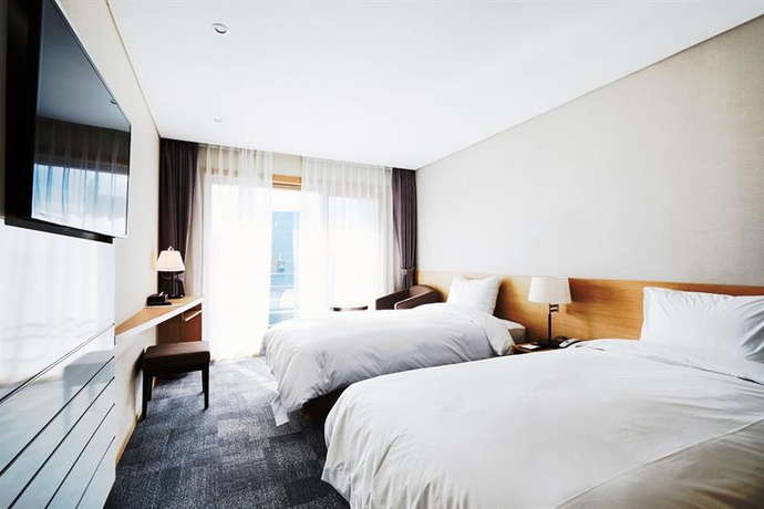 Imagen general del Hotel Ramada Encore Jeju Seongsan. Foto 4
