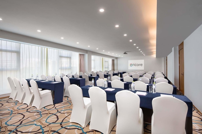Imagen de los interiores del Hotel Ramada Encore Wyndham Linyi. Foto 14