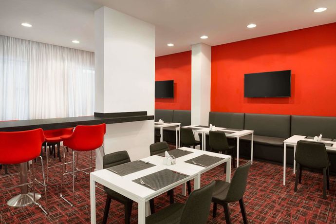 Imagen del bar/restaurante del Hotel Ramada Encore by Wyndham Al Khobar Olaya. Foto 4