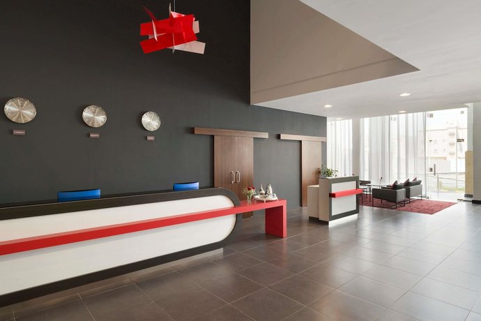 Imagen de los interiores del Hotel Ramada Encore by Wyndham Al Khobar Olaya. Foto 18