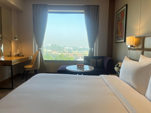 Imagen de la habitación del Hotel Ramada Encore by Wyndham Amritsar Airport. Foto 4
