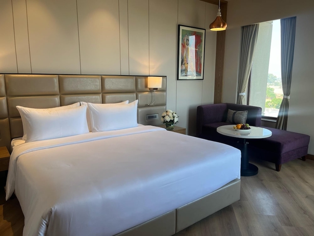 Imagen de la habitación del Hotel Ramada Encore by Wyndham Amritsar Airport. Foto 8