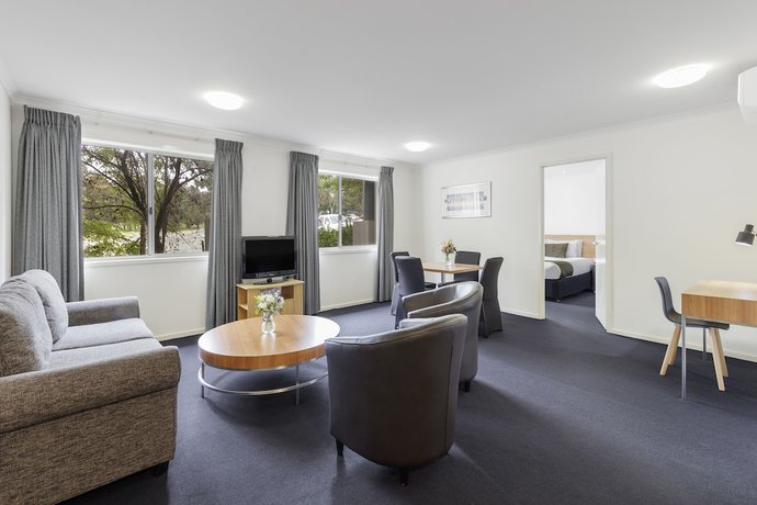 Imagen de la habitación del Hotel Ramada Encore by Wyndham Belconnen Canberra. Foto 8