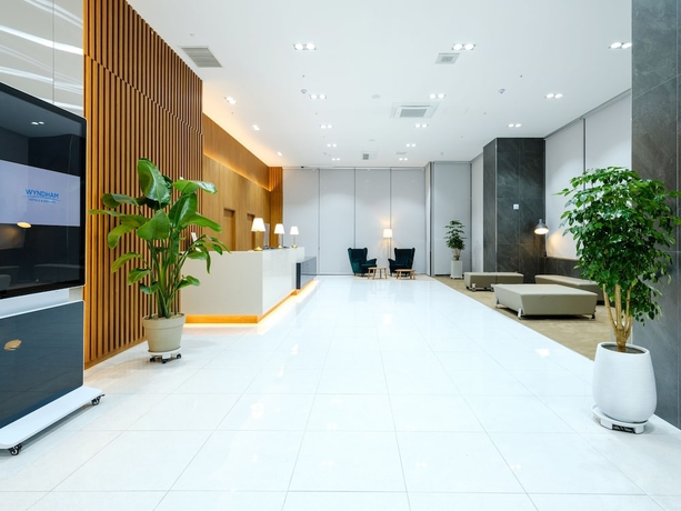 Imagen de los interiores del Hotel Ramada Encore by Wyndham CheonAn. Foto 10