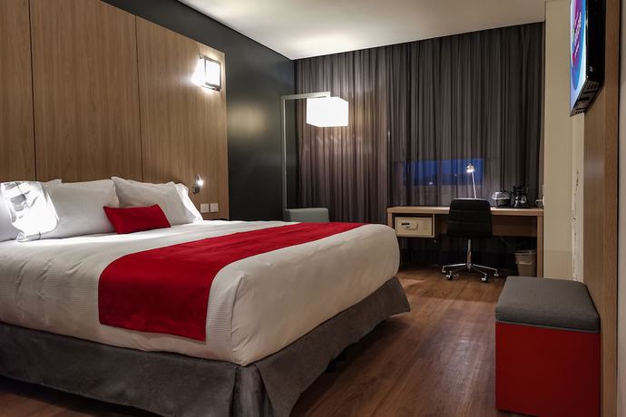 Imagen de la habitación del Hotel Ramada Encore by Wyndham Guadalajara Aeropuerto. Foto 5