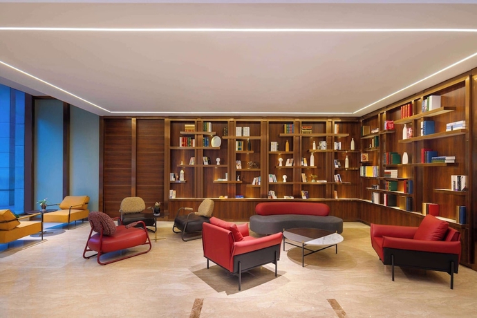 Imagen de los interiores del Hotel Ramada Encore by Wyndham Jingzhou Shashi. Foto 16