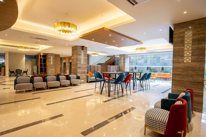 Imagen de los interiores del Hotel Ramada Encore by Wyndham Kathmandu Thamel. Foto 17