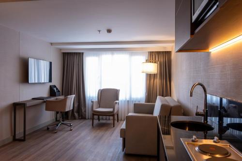 Imagen de la habitación del Hotel Ramada Encore by Wyndham Konya Karatay, Meram. Foto 6
