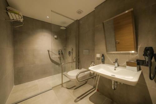 Imagen de la habitación del Hotel Ramada Encore by Wyndham Konya Karatay, Meram. Foto 18