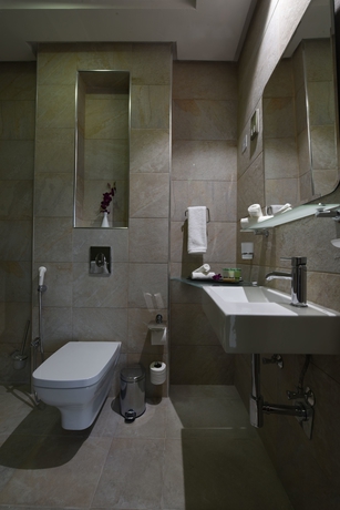 Imagen de la habitación del Hotel Ramada Encore by Wyndham Kuwait Downtown. Foto 7