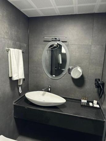 Imagen de la habitación del Hotel Ramada Encore by Wyndham Midyat. Foto 19