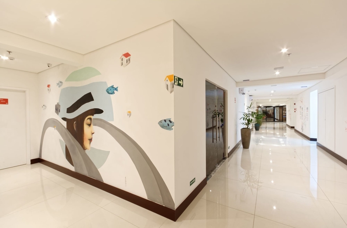 Imagen de los interiores del Hotel Ramada Encore by Wyndham Osasco. Foto 17