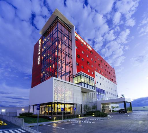 Imagen general del Hotel Ramada Encore by Wyndham Queretaro. Foto 2