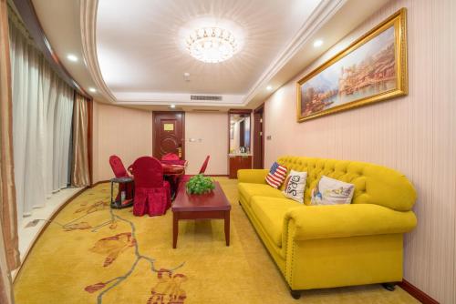 Imagen general del Hotel Ramada Encore by Wyndham Shanghai South. Foto 3