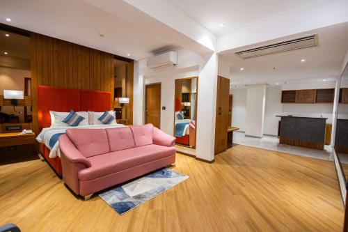 Imagen de la habitación del Hotel Ramada Encore by Wyndham Viramgam. Foto 16
