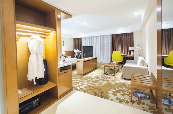 Imagen de la habitación del Hotel Ramada Encore by Wyndham Wuhan. Foto 15