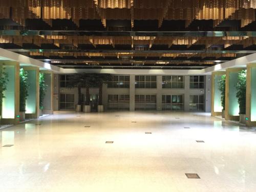 Imagen general del Hotel Ramada Encore by Wyndham Wuhan Int'l Conference Center. Foto 4