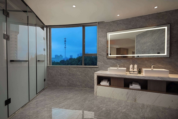 Imagen de la habitación del Hotel Ramada Encore by Wyndham Wuhan West. Foto 10