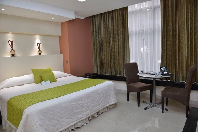 Imagen general del Hotel Ramada. Foto 7