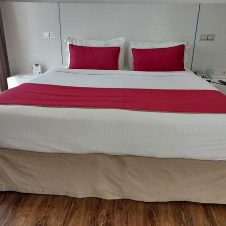 Imagen de la habitación del Hotel Ramada Hotel & Suites by Wyndham Dubai JBR. Foto 10